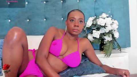 Shantall Miller online show from May 30, 11:00 pm