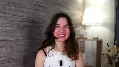 Snapshot of shapasser chatting on October 16, 1:41 am Ivy online show from October 16, 1:41 am