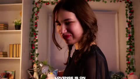 Ivy online show from December 4, 2:03 am