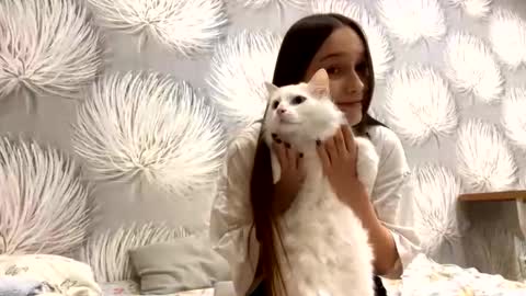 Alica online show from December 18, 2:55 pm