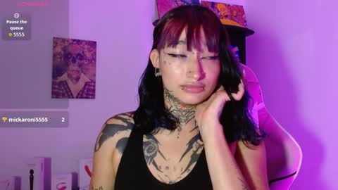 sharaross1 online show from April 10, 10:49 pm