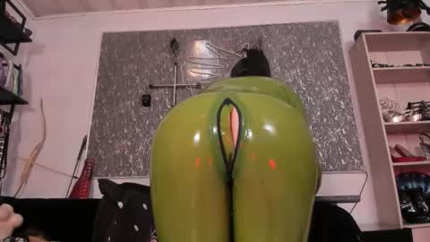 Sharith  online show from November 8, 9:53 pm