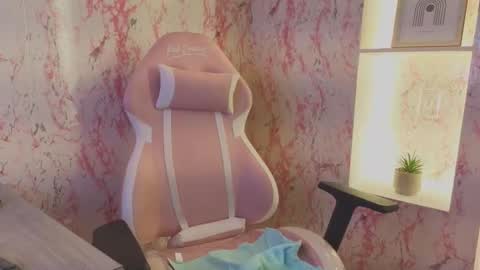 Snapshot of sharon_curvvy chatting on October 20, 4:59 am Sharon Curvvy online show from October 20, 4:59 am