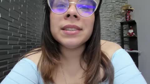 SASHA BLOOM online show from December 23, 3:43 am