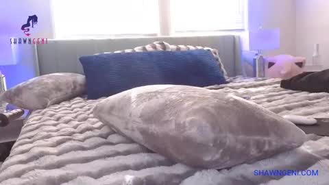 Snapshot of shawn_geni chatting on October 22, 10:48 pm Shawn Geni online show from October 22, 10:48 pm