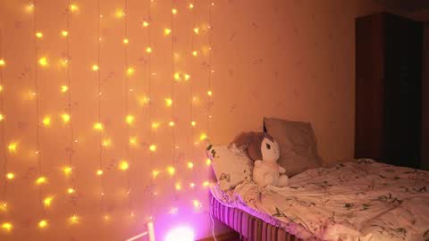 Snapshot of shawty_girl_ chatting on January 30, 4:02 pm Sonya online show from January 30, 4:02 pm