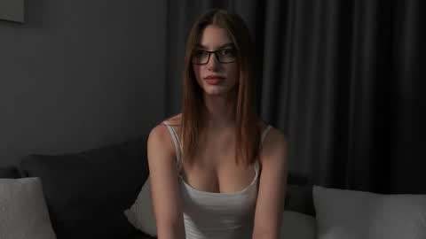 Shayna online show from October 21, 9:35 am