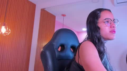 shayra_alina online show from July 5, 1:39 pm