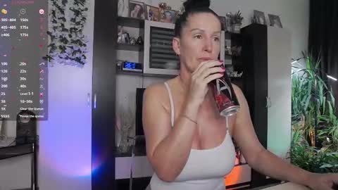 Sheila GMT 2 Tuesday Wednesday Friday Saturday Sunday- 8  5  online show from March 13, 4:36 am