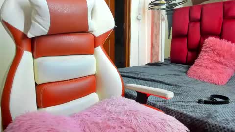 sheilly_brown online show from October 21, 7:07 pm