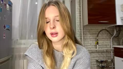 Snapshot of shelapeake chatting on September 28, 8:25 pm Jenny online show from September 28, 8:25 pm