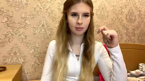 Snapshot of shelapeake chatting on September 20, 10:41 pm Jenny online show from September 20, 10:41 pm