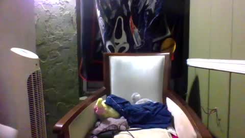 Red online show from June 24, 2:43 am