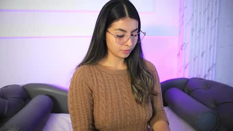 Snapshot of shelleymorell chatting on January 7, 12:09 pm Transmission schedule Monday - Friday 715 am to 200 pm time Colombia online show from January 7, 12:09 pm