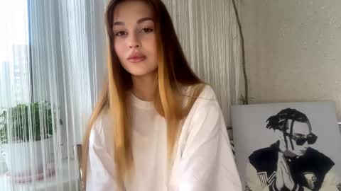 Joli online show from April 13, 6:25 am