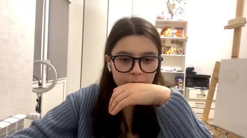 Marie online show from February 25, 12:15 pm