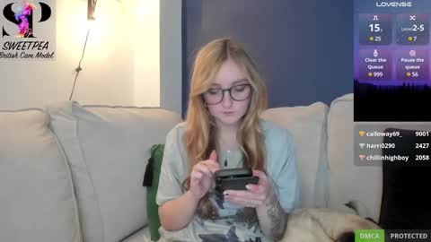 Snapshot of short_sweetpea chatting on February 13, 10:22 pm short sweetpea online show from February 13, 10:22 pm