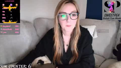 Snapshot of short_sweetpea chatting on October 14, 2:08 pm short sweetpea online show from October 14, 2:08 pm