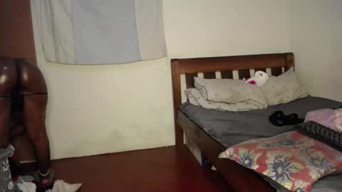 Snapshot of shortandsweete chatting on January 18, 6:53 pm shawry online show from January 18, 6:53 pm