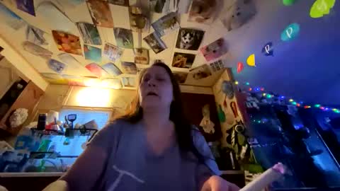 shorty920505 online show from December 2, 9:17 pm