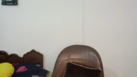 shreya_07 online show from July 19, 4:04 am