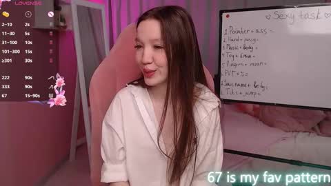 Neila online show from March 31, 2:17 pm