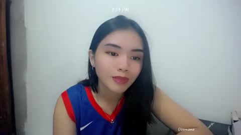 shy_innocent_girl online show from July 17, 1:59 pm
