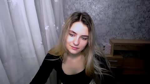 shy_sabrina_ online show from December 23, 8:00 am