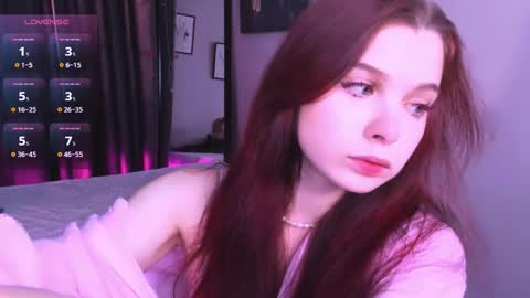 Aisha online show from June 5, 2:23 pm