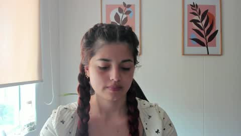 shylittlebunny online show from March 12, 3:58 pm