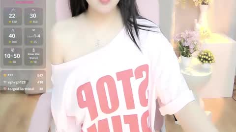 nana online show from June 19, 9:24 am