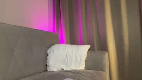 Amelia online show from March 23, 7:20 pm