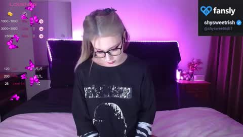 Snapshot of shysweetrish chatting on October 7, 6:07 am shysweetrish online show from October 7, 6:07 am