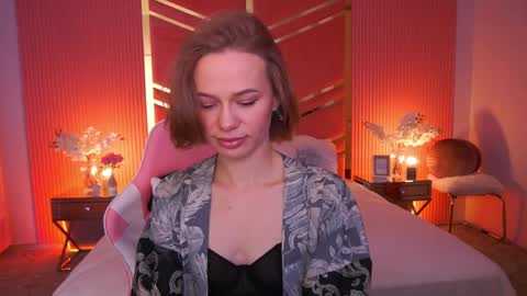 shyysiren online show from June 6, 7:36 am