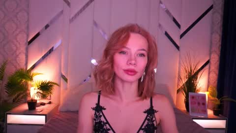 shyysiren online show from January 14, 8:30 am