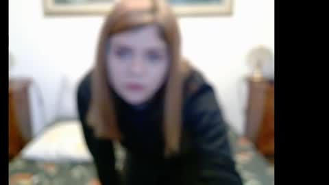 Zoey online show from December 17, 7:29 am