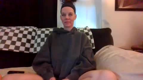 Mrs. St. Patrickk online show from July 22, 12:00 am