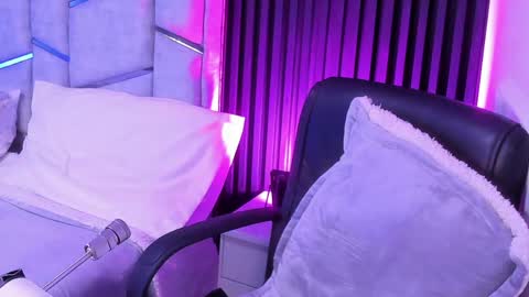 Siena Rosewood online show from April 19, 6:10 pm