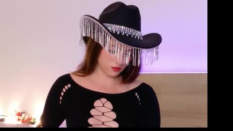Snapshot of sienna_voss chatting on October 19, 10:45 pm sienna_voss online show from October 19, 10:45 pm