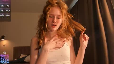 Snapshot of silkencrave chatting on September 26, 9:18 am Call me Mia online show from September 26, 9:18 am
