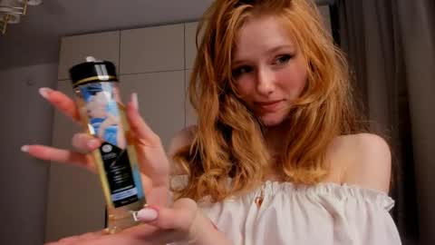 Call me Mia online show from March 30, 5:01 pm