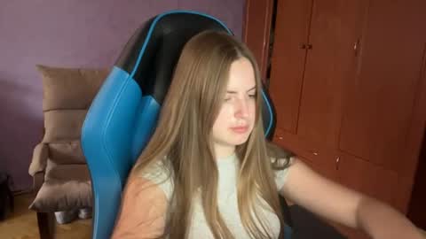 Erica online show from June 12, 12:02 pm