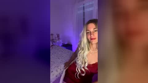 Blonde dream  online show from July 28, 7:04 pm