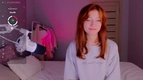 silly___woman online show from June 11, 7:54 pm