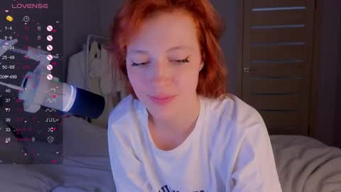 silly___woman online show from May 30, 8:27 pm