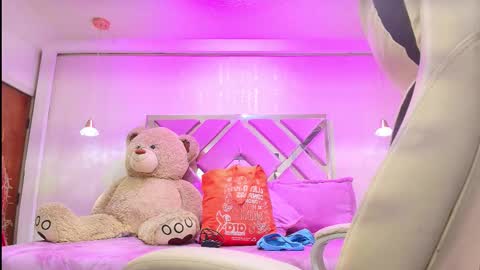 SIlvana  online show from September 24, 1:21 pm