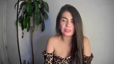 Snapshot of silviecollins chatting on January 9, 12:14 am Silvie online show from January 9, 12:14 am