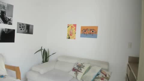 Sim. online show from December 9, 6:46 pm