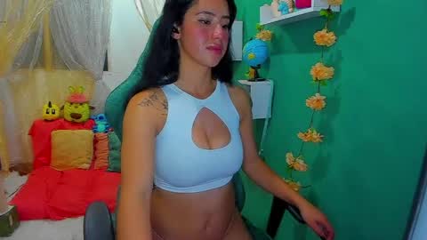 Simon Simpson          Modelo Independiente online show from April 1, 4:57 am