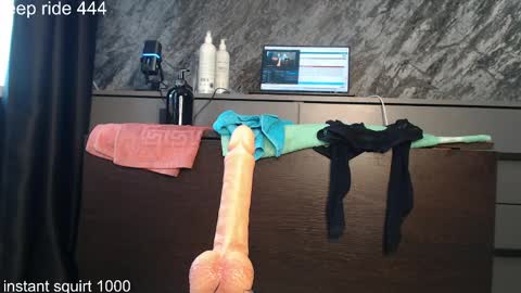 regina online show from May 28, 7:39 am